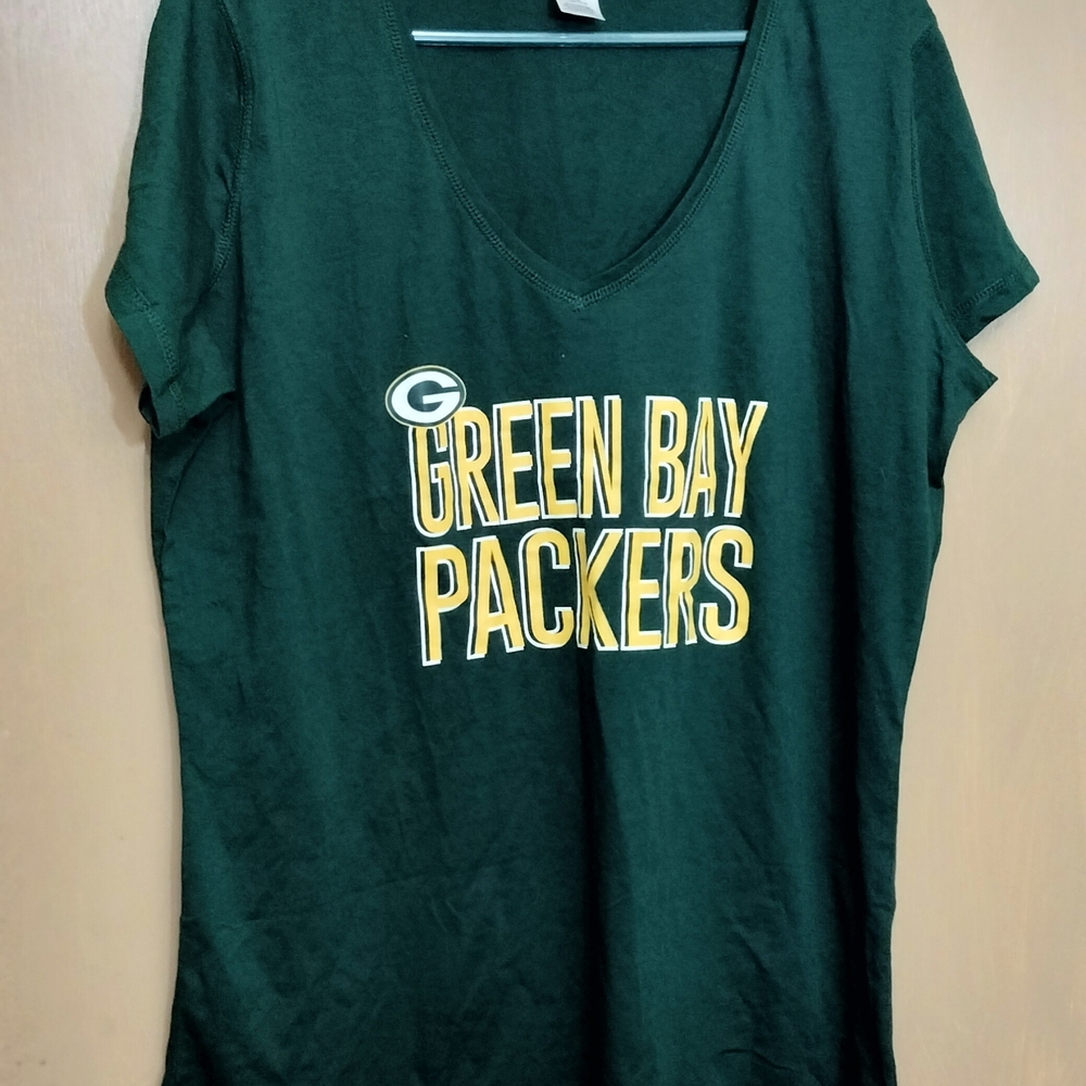 NFL Green Bay Packers Women's V-Neck Tee with Yellow Logo